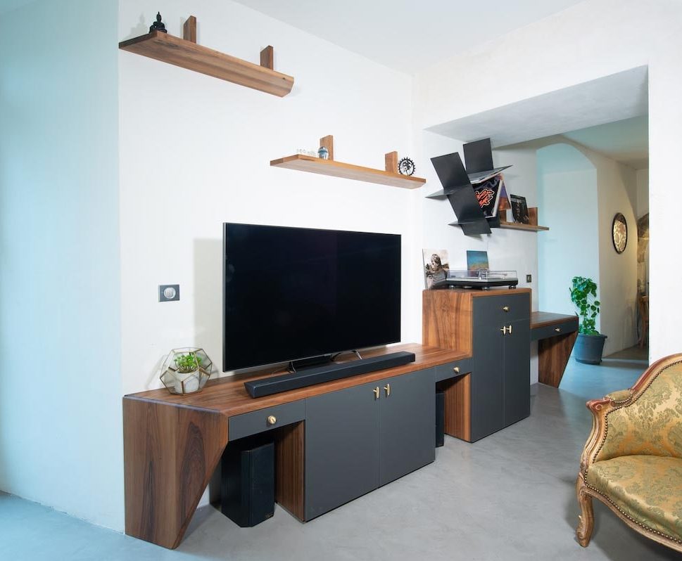 meuble-tv-sur-mesure-bois-artisan-ébéniste-annecy