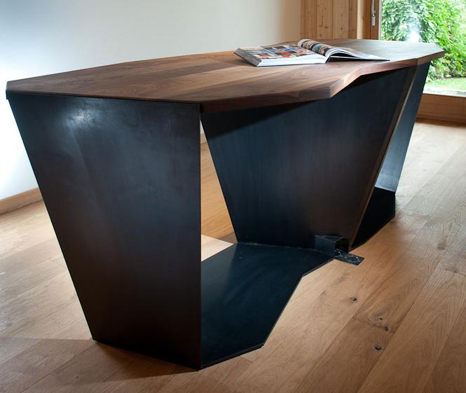table de réunion design et sur-mesure ébéniste annecy